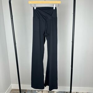 Sunzel Black Crossover Waist Flare Leg Leggings Womens Size Medium Stretchy